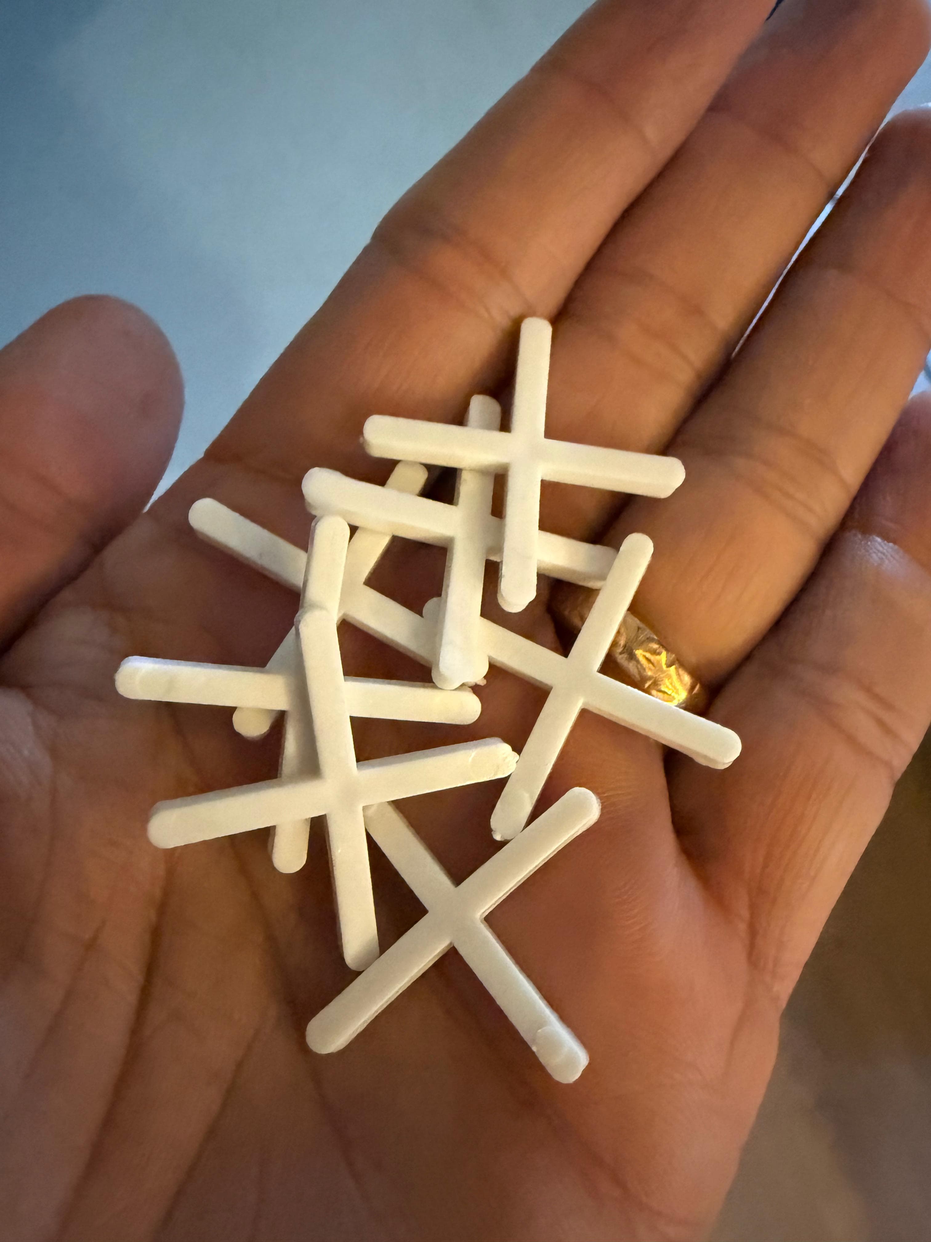 Everyday objects used for EFL learning